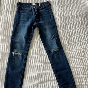 Skinny jeans- sneak peek